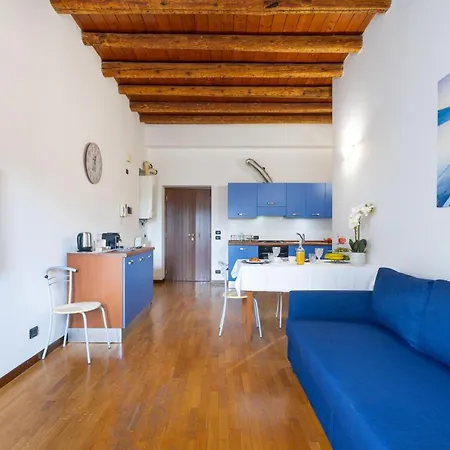 Residenza Al Corso 아파트 베로나